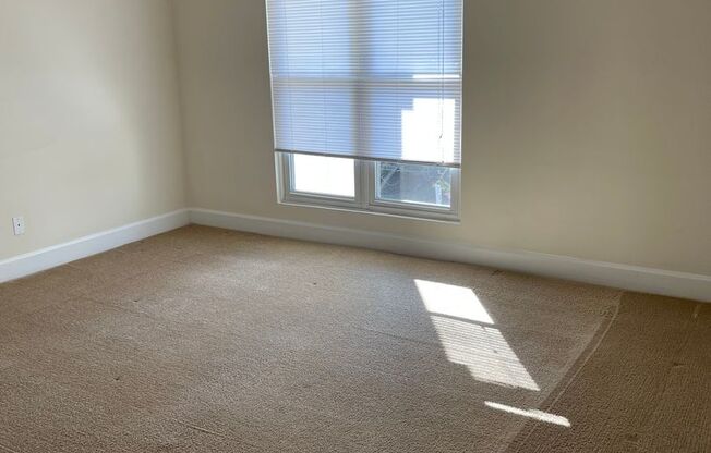 2 beds, 2 baths, 1,057 sqft, $1,875, Unit 1017 C #2A