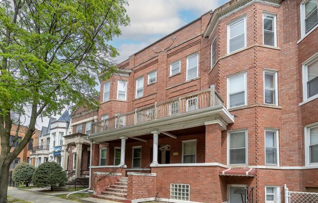 Sunny Spacious 3 Bedroom 1 Bathroom