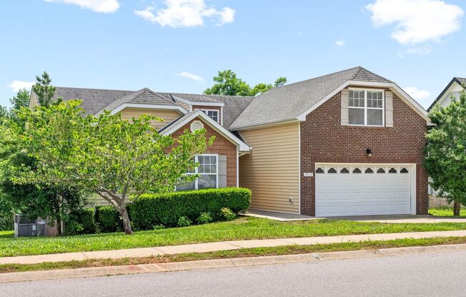 3 Bedroom 2 Bath Pet Friendly Home For Rent Near Post!