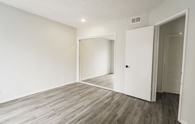 2 beds, 1.5 baths, 1,000 sqft, $2,298, Unit 200