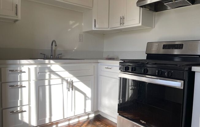 Studio, 1 bath, 350 sqft, $1,495, Unit 0103