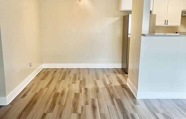 2 beds, 1 bath, 896 sqft, $1,895, Unit 001