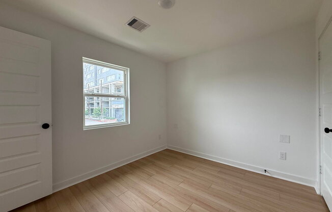 2 beds, 1 bath, 500 sqft, $1,245, Unit 1