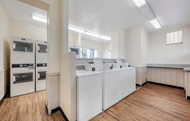 Glen Oaks Resident Laundry