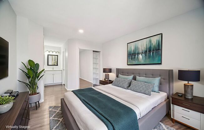 2 beds, 2 baths, 895 sqft, $2,048, Unit 102