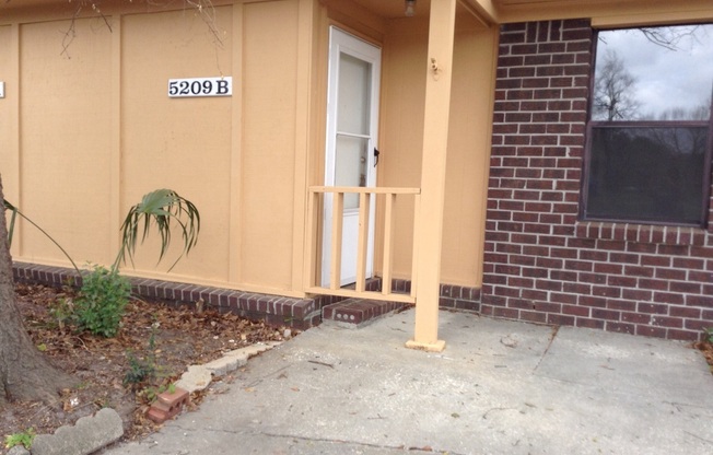 5209 Napoleon Dr