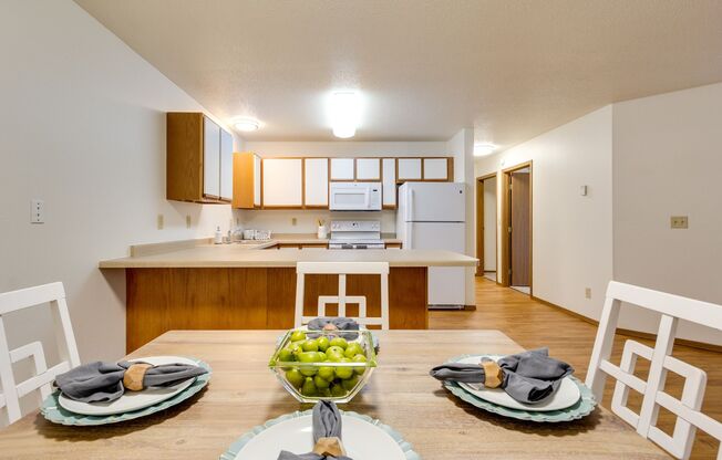 Dakota E & W Apartments