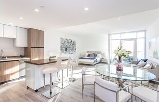 Studio, 1 bath, 675 sqft, $2,658, Unit 1616 - PH04