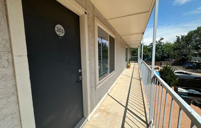 Lakewood Gardens - 5408 Reiger Ave