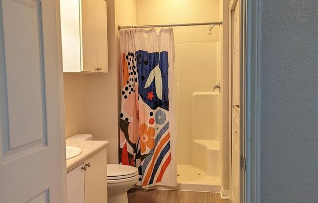 2 beds, 2 baths, $1,950, Unit Unit 432