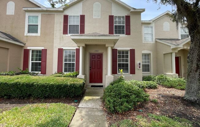 Charming Townhouse in Bustling Wesley Chapel!