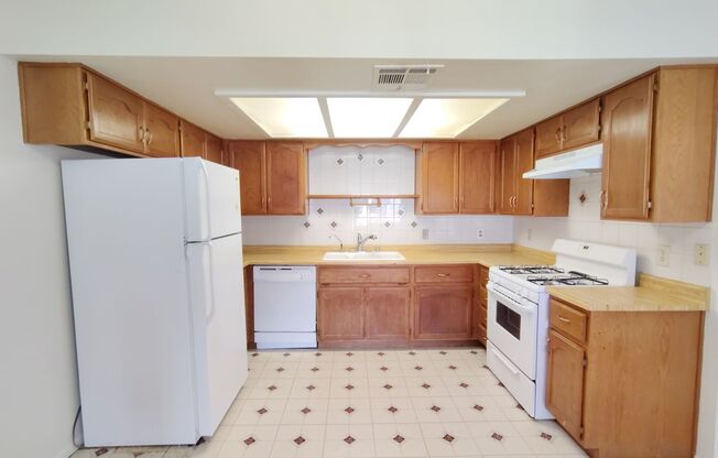 6663 W Tropicana Ave #202