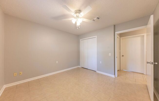 3 beds, 1 bath, $1,165