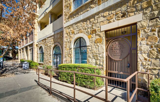 Pre-Lease - Texan Tower West Campus - 4Bedroom - New Finish Out - Elevator - Parking