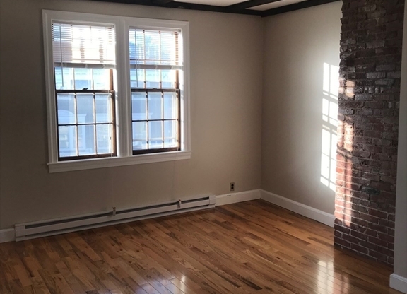 1 bed, 1 bath, 800 sqft, $1,920, Unit 5