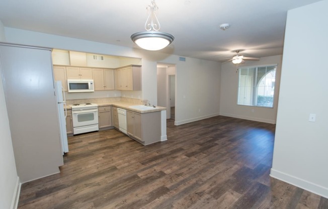 2x2 Living Room