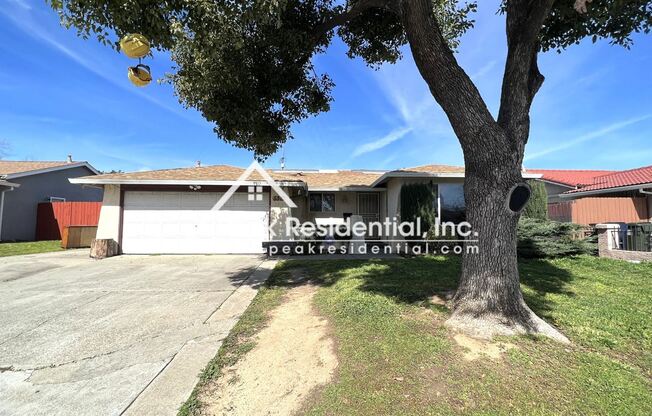 5515 Seyferth Way