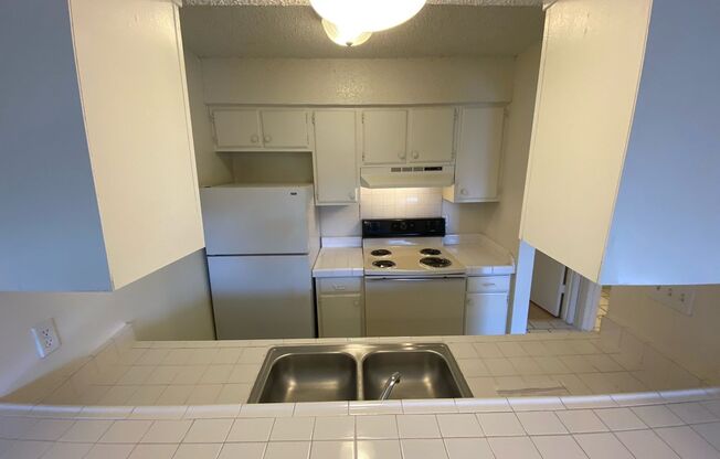 1 bed, 1 bath, 600 sqft, $1,199, Unit WWK-211