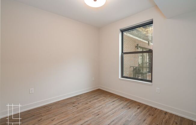 1 bed, 1 bath, 470 sqft, $1,325, Unit 1050 N 4th St. Apt. 209