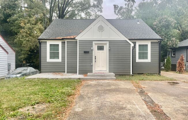 Welcome to this stunning 3-bedroom, 2-bathroom home located in the vibrant city of Charlotte, NC