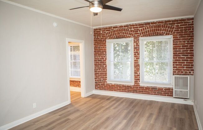 Studio, 1 bath, 450 sqft, $1,375, Unit 307