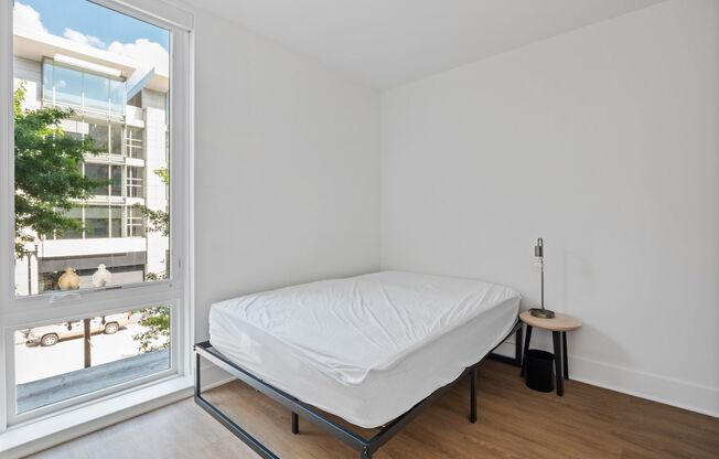 1 bed, 1 bath, $1,800