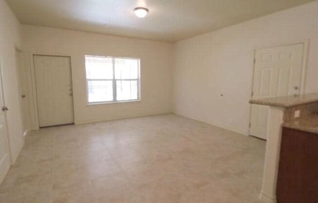 2 beds, 2 baths, 1,005 sqft, $1,215, Unit Canteras Real 29