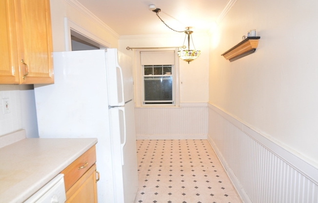 195 THOMAS BURGIN PKWY