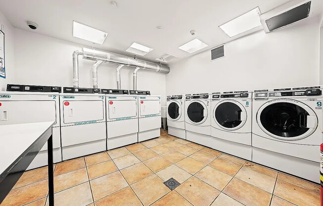 Studio, 1 bath, $3,775, Unit 2D