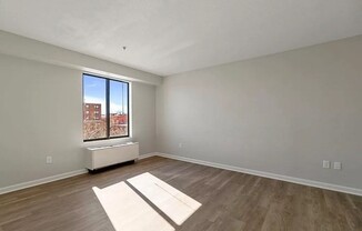 2 beds, 2 baths, 900 sqft, $1,700, Unit 202