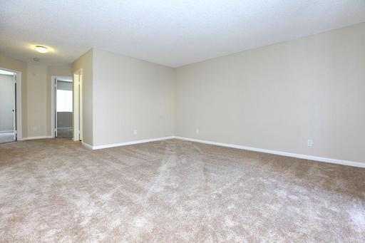 2 beds, 2 baths, $2,295, Unit 206