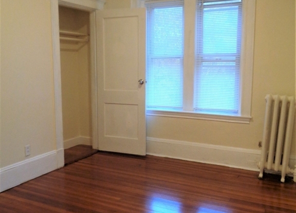 553 BROOKLINE AVE