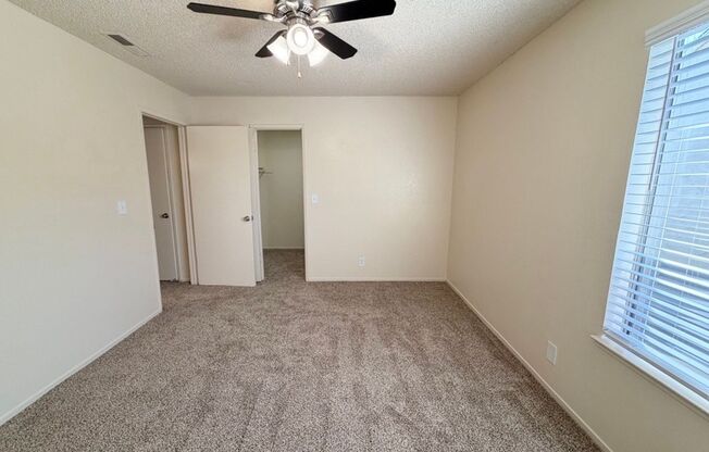 2 beds, 1 bath, 904 sqft, $1,500, Unit 212A