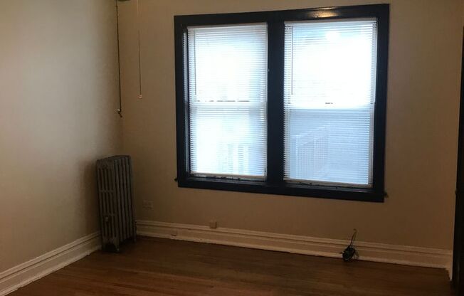 7451 S Vernon Ave LLC