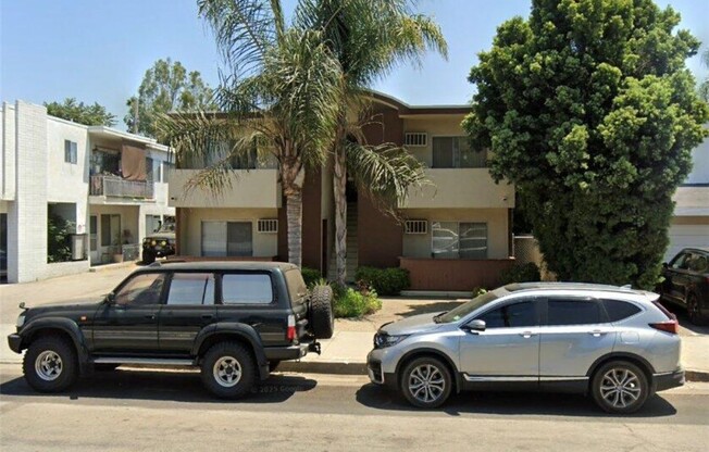 14718 W MAGNOLIA BLVD