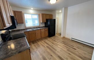 3 beds, 2 baths, $1,695