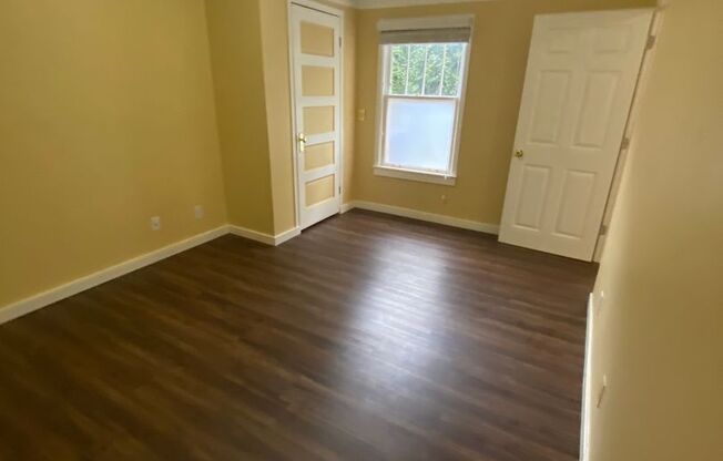2 beds, 1 bath, 1,200 sqft, $1,849, Unit 01