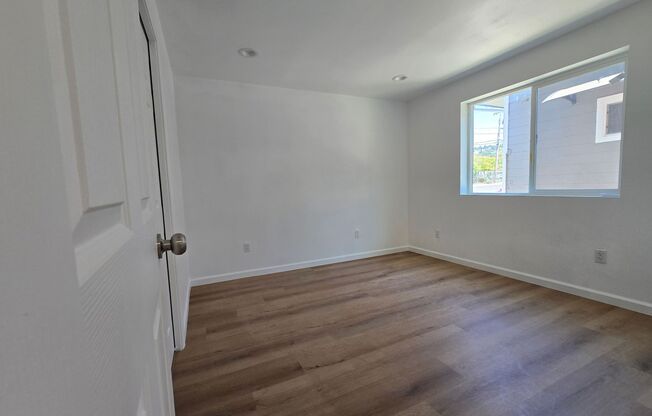 Jefferson Ave -- 5534