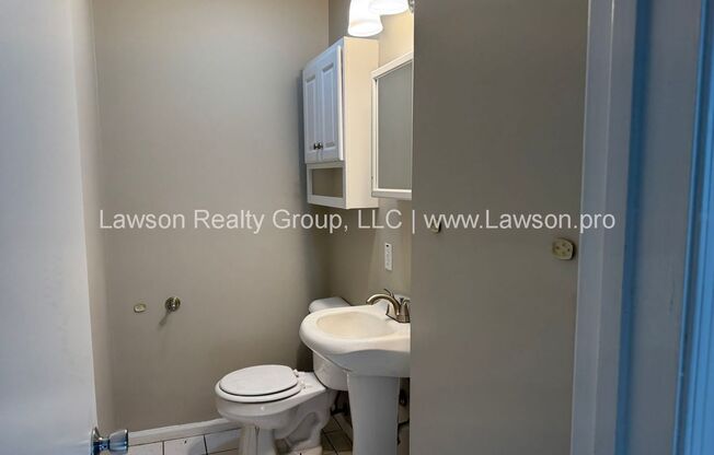 2 beds, 1.5 baths, 1,054 sqft, $1,195, Unit Elbert 1753