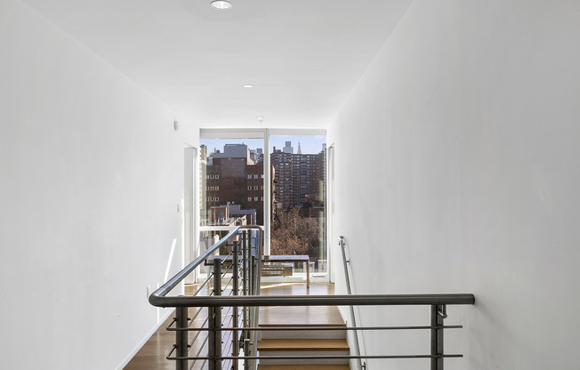 245 10 AVE