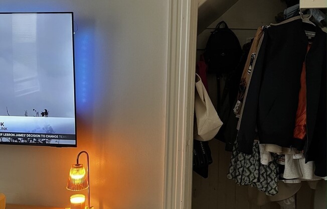 1 bed, 1 bath, $1,900, Unit 2
