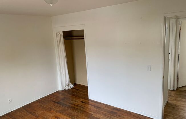 2 beds, 1 bath, $2,950