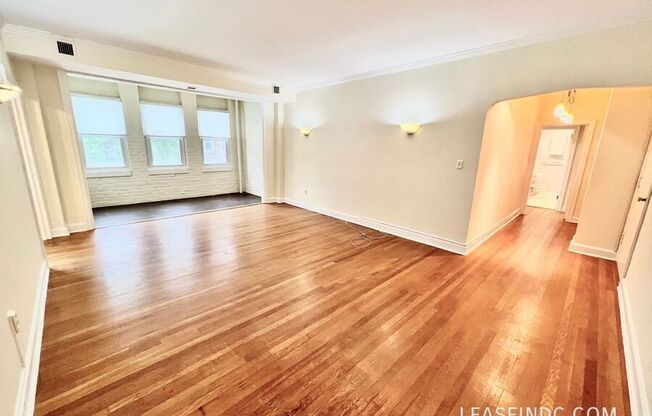 4707 CONNECTICUT AVE NW