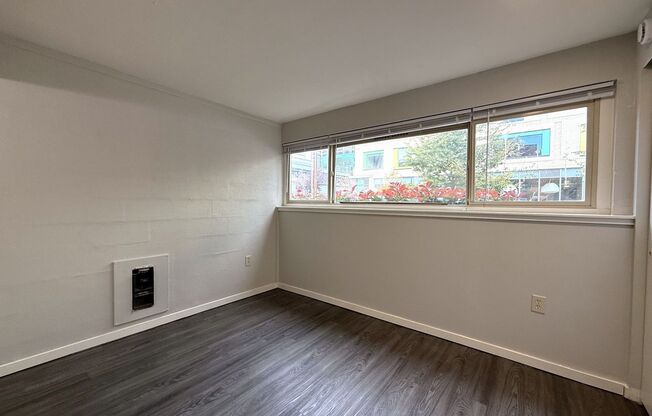 1 bed, 1 bath, 393 sqft, $1,195, Unit 104