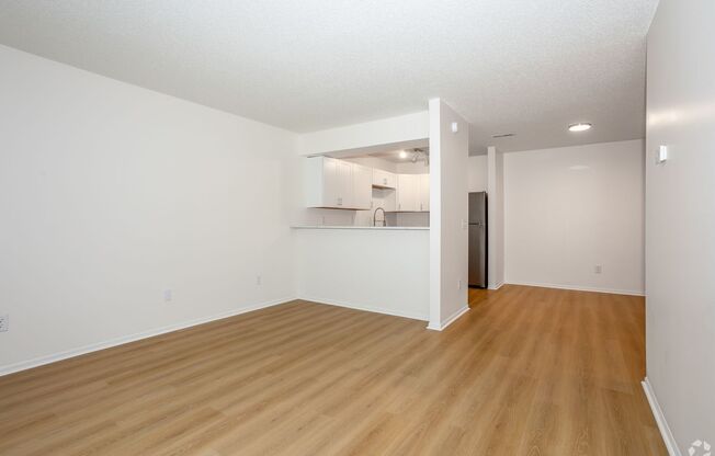 2 beds, 1 bath, 1,225 sqft, $1,225, Unit 1002