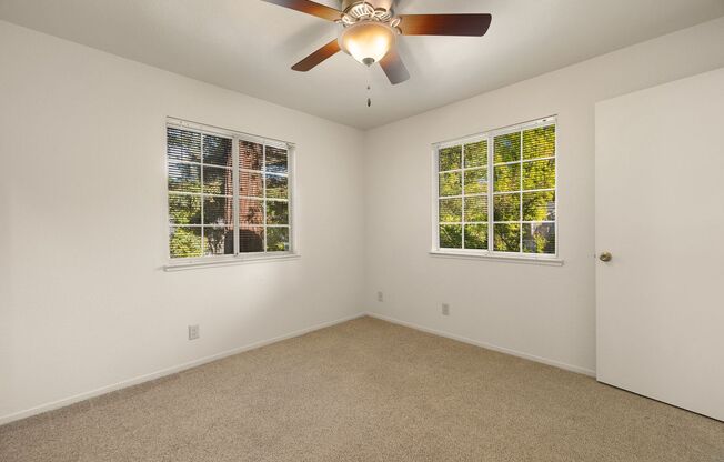 2 beds, 2 baths, 867 sqft, $1,625, Unit 045