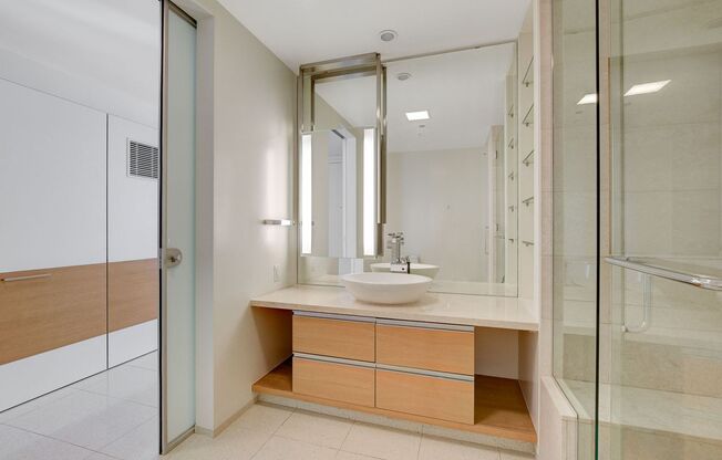 Studio, 1 bath, $2,180, Unit # 1909