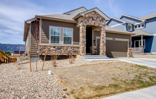 Stunning 5-Bedroom Ranch Style Home with Mountain Views in Monument!!