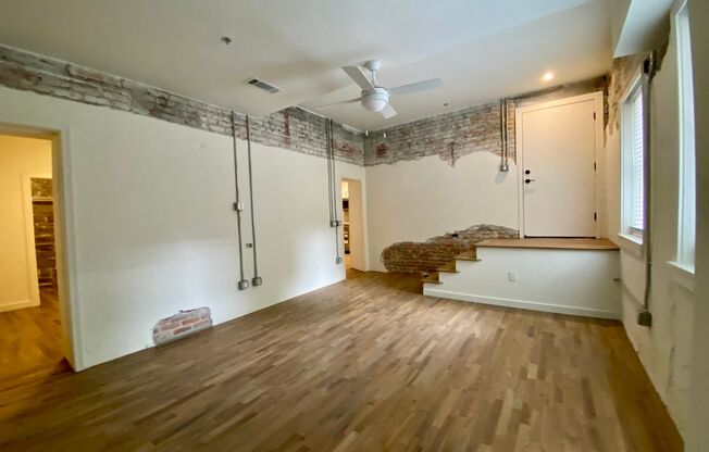 2 beds, 2 baths, 960 sqft, $2,470, Unit 012