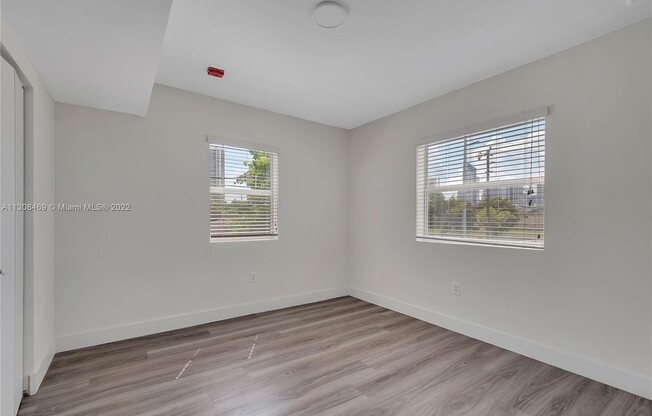 1710 NW 1 CT